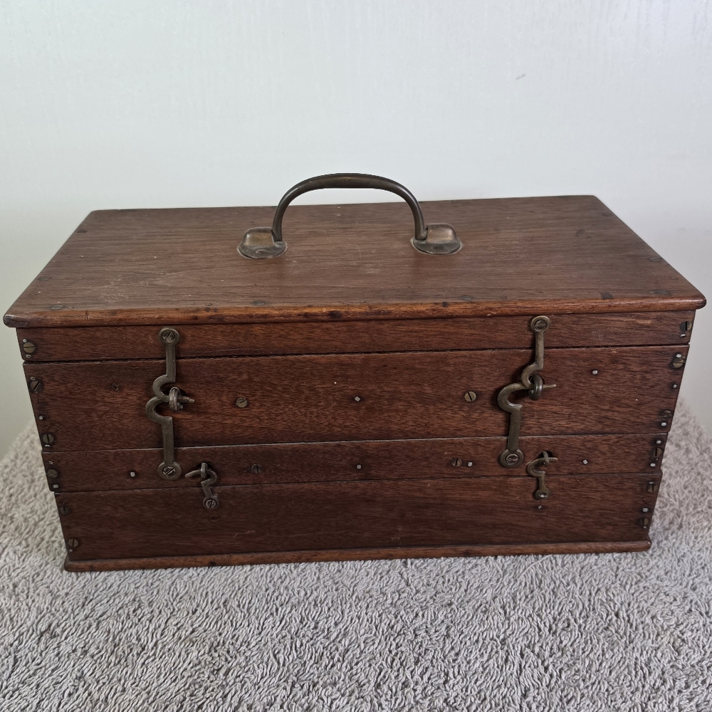 Vintage Wooden Jewelry Or Specialty Tool Storage Box in Brown - Picture 5 of 15